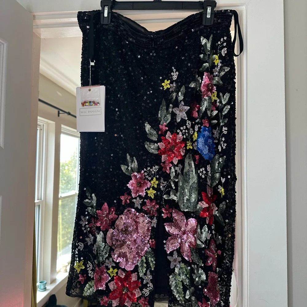 NWT Mac Duggal as Floral Embroidered embellished Black Skirt- made in India L - Picture 3 of 4